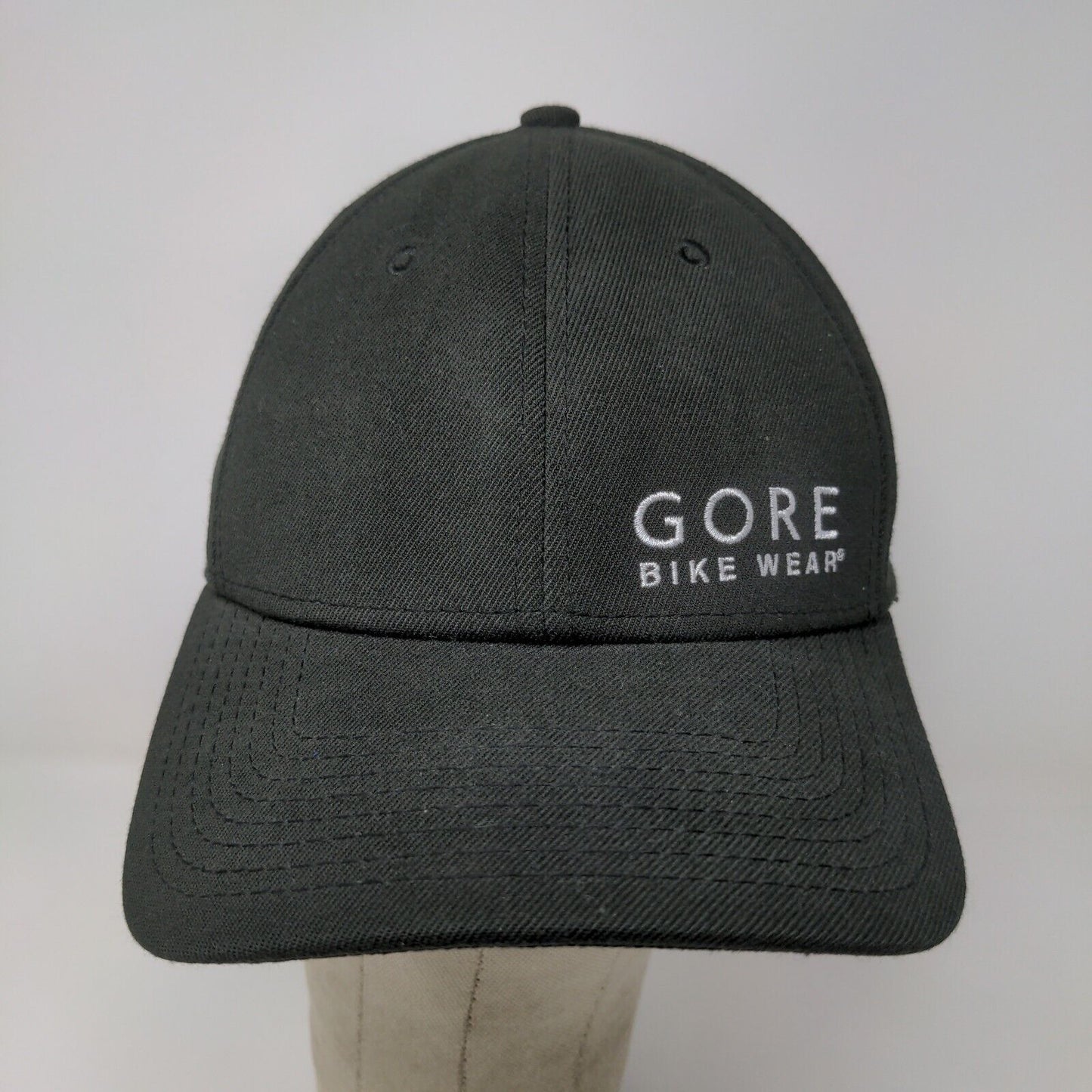 New Era Men's 39Thirty Gore Bike Wear Hat S-M Black Embroidered Logo