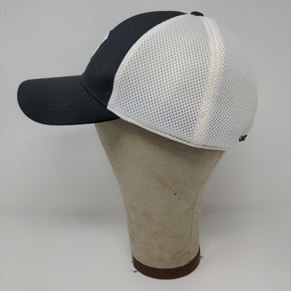 Under Armour Golf Black White Fitted Cap Hat Embroidered Logo Spell Out