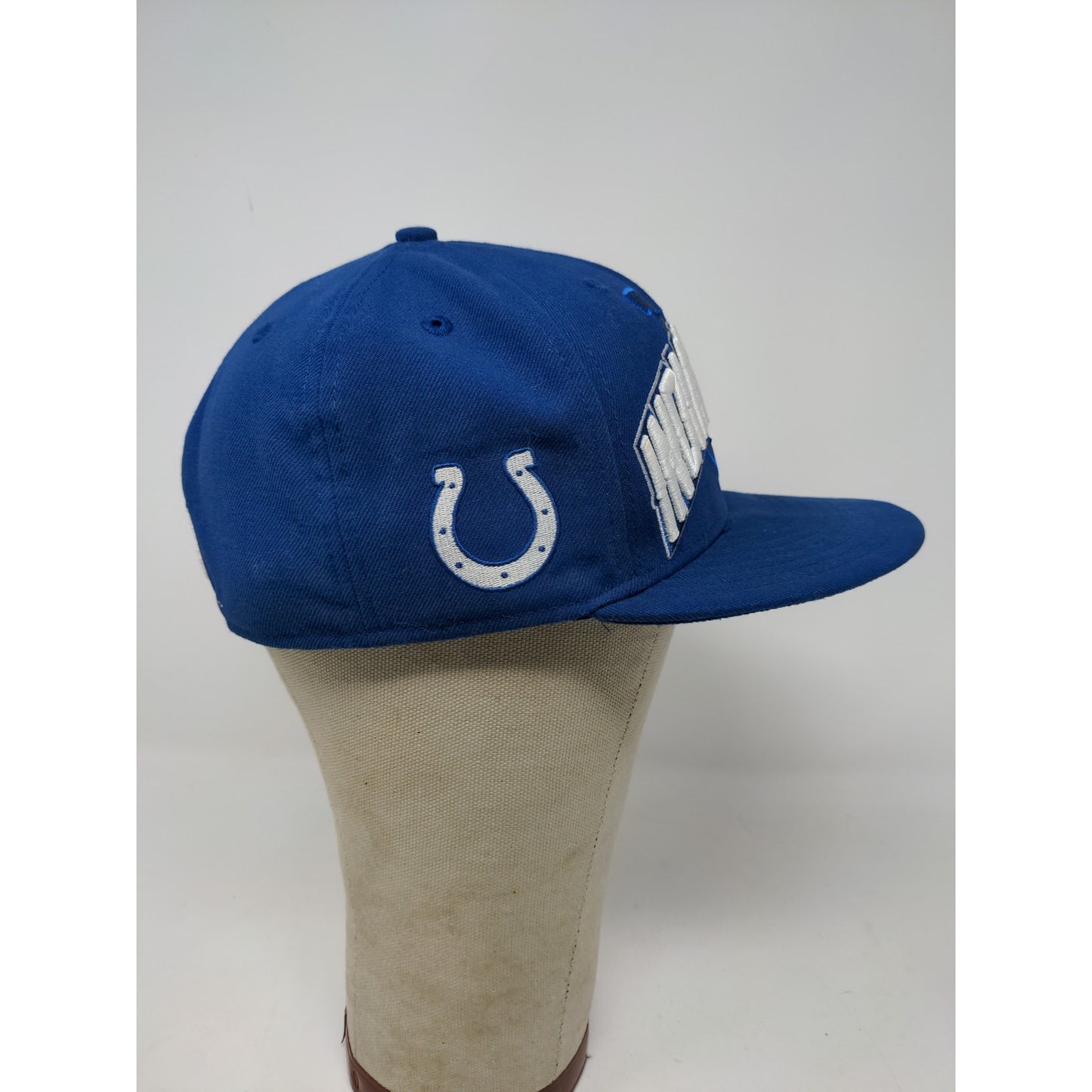 NFL Indianapolis Colts New Era 59Fifty Fitted Hat Size 7 1/8 Blue Embroidered