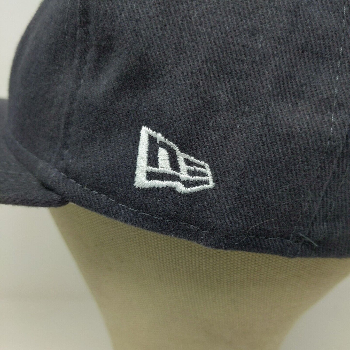 New Era Gray 2002 Little League Central Regional Baseball Hat Cap SZ M / L USA