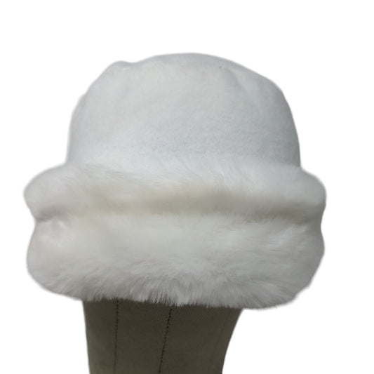 Madison & Max Womens Vegan Fur Hat White Ivory OSFM Poly Blend W/Tags