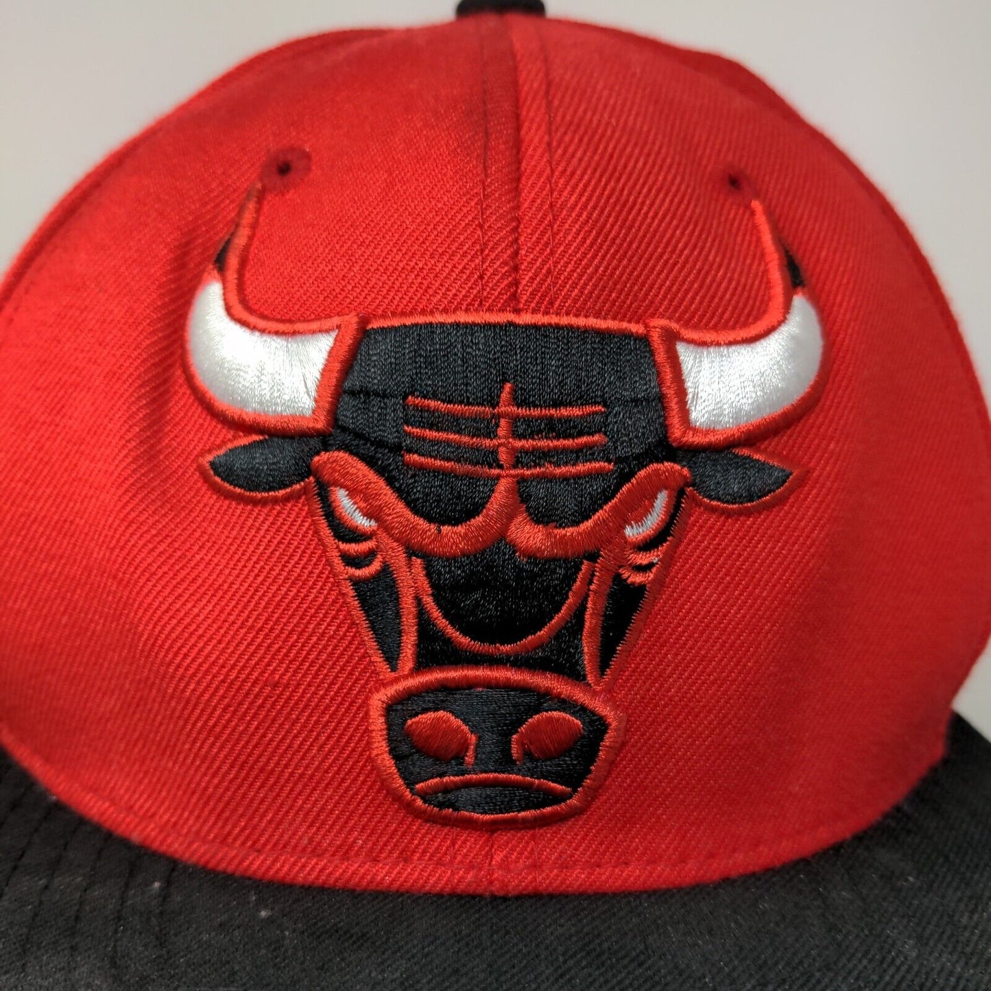 Mitchell & Ness NBA Hardwood Classics Chicago Bulls Snapback Hat Red Black Logo