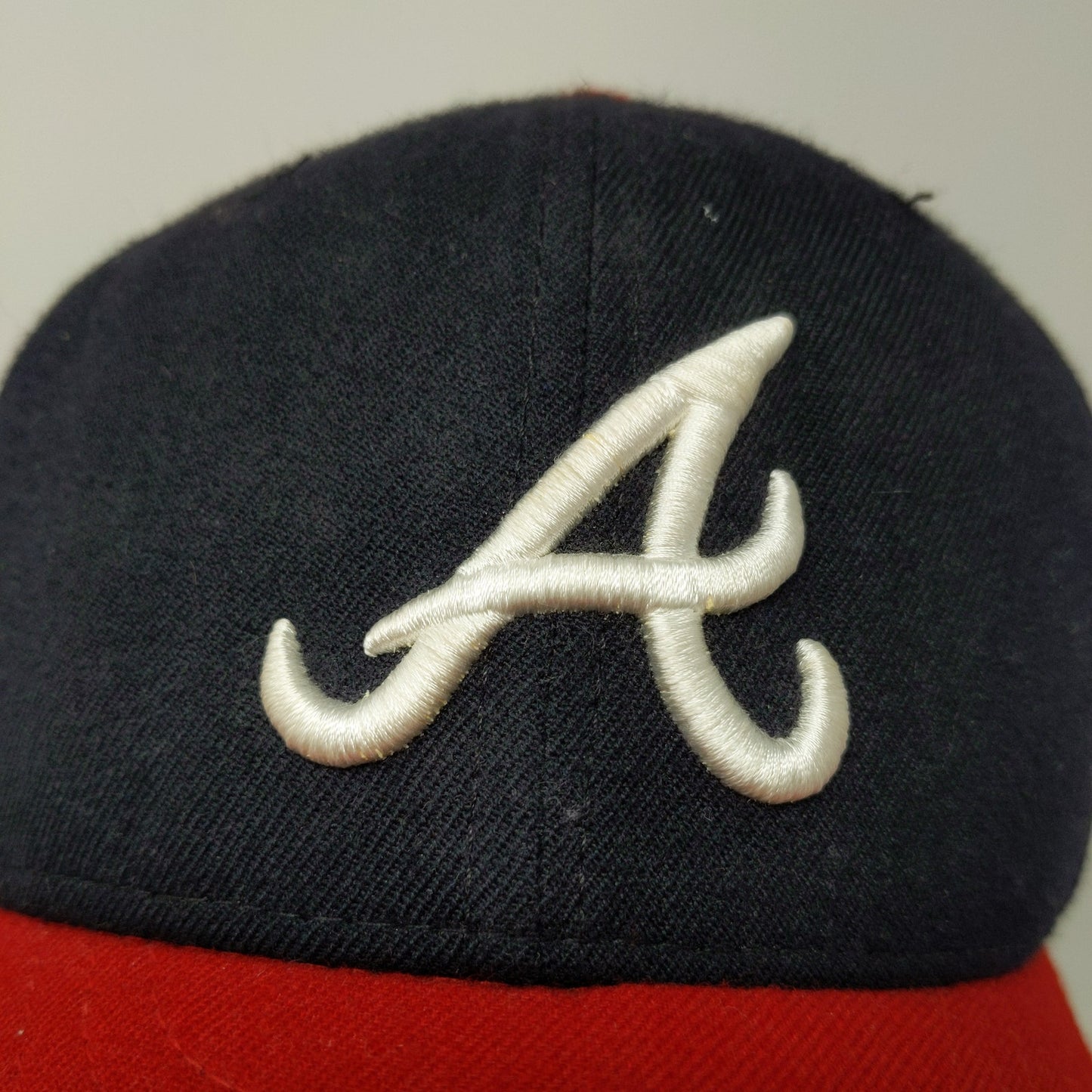 Vintage New Era 59Fifty MLB Atlanta Braves Fitted Hat Size 7 Embroidered Logo