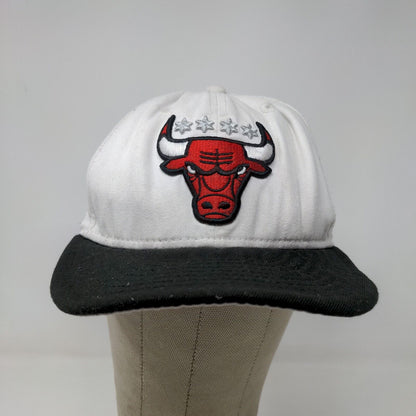 New Era Men's NBA Chicago Bulls Fitted Hat White Black Size 7 3/8 Embroidered