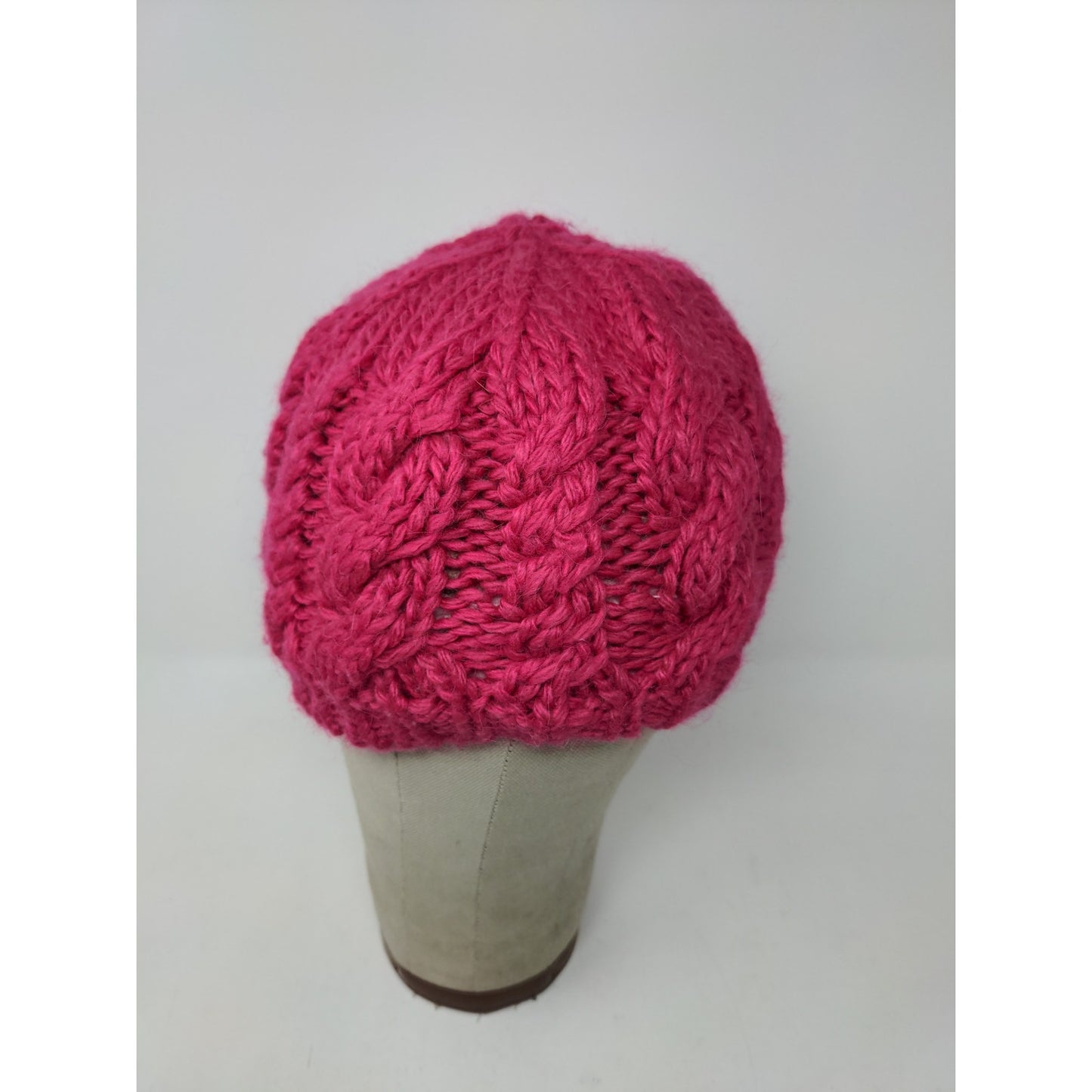 Girls The North Face Cable Knit Hat 70% Acrylic 20% Wool 10% Alpaca Pink Size M